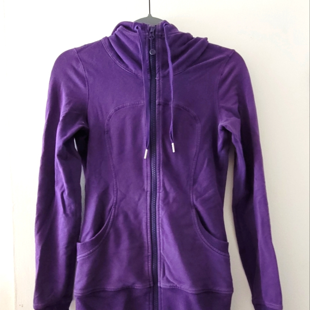 Lululemon women's zip sweatshirt size 4